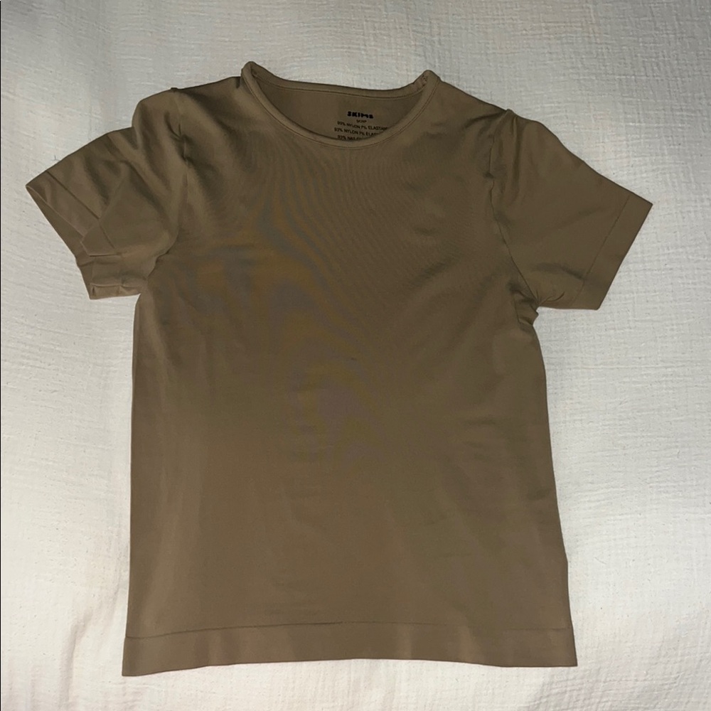 Women’s Fitted T-Shirt in Khaki